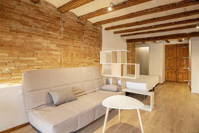 Apartment in Carrer Nou de la Rambla, Barcelona (1060580) room image 1