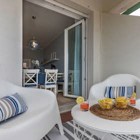 公寓 正在以 €2,100 的月租出租，其位于 Numana, Via Litoranea