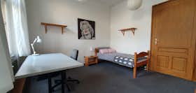 Private room for rent for €520 per month in Ljubljana, Kolodvorska ulica