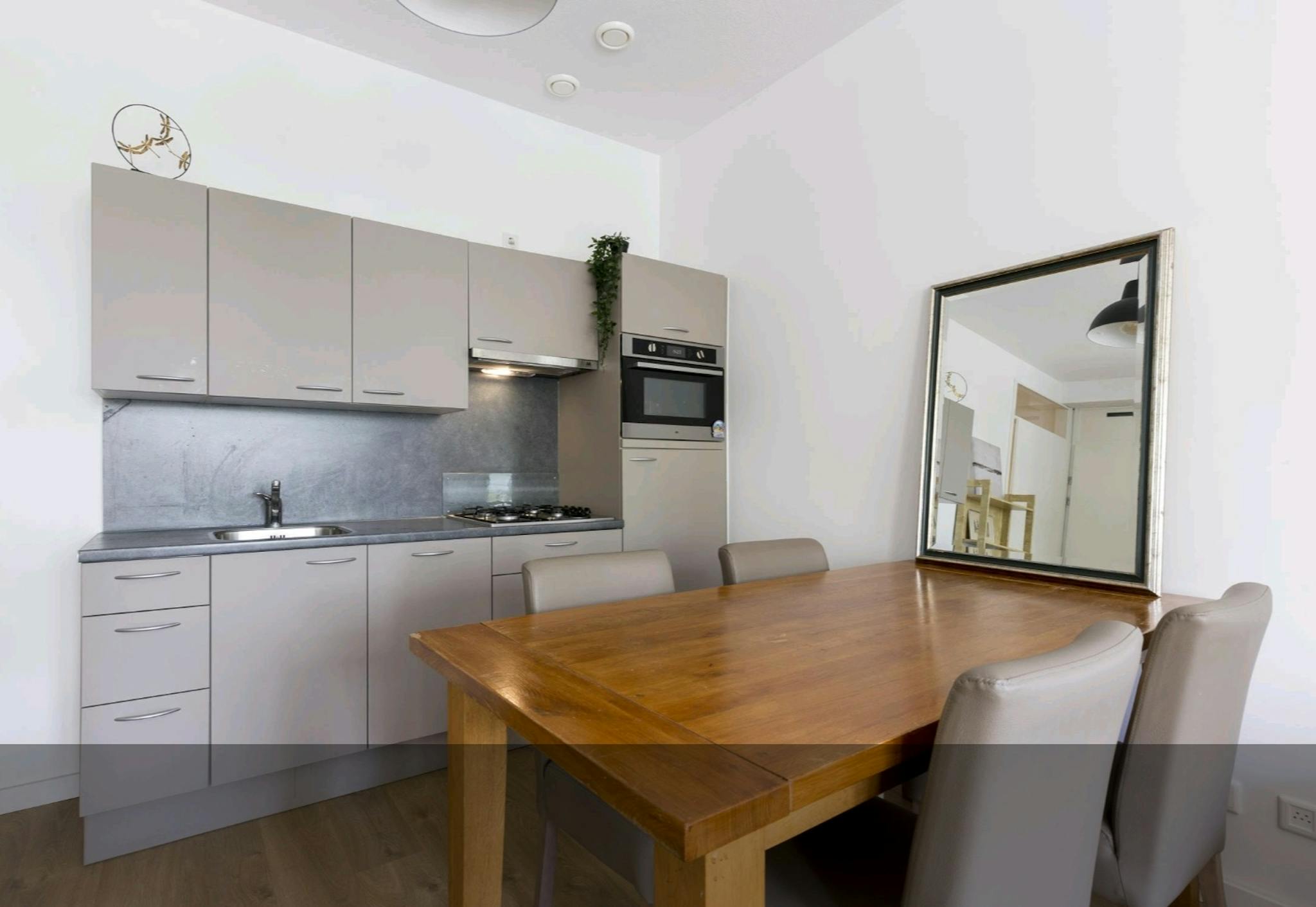 View photo 1/14 of apartment in 's-Gravenhage