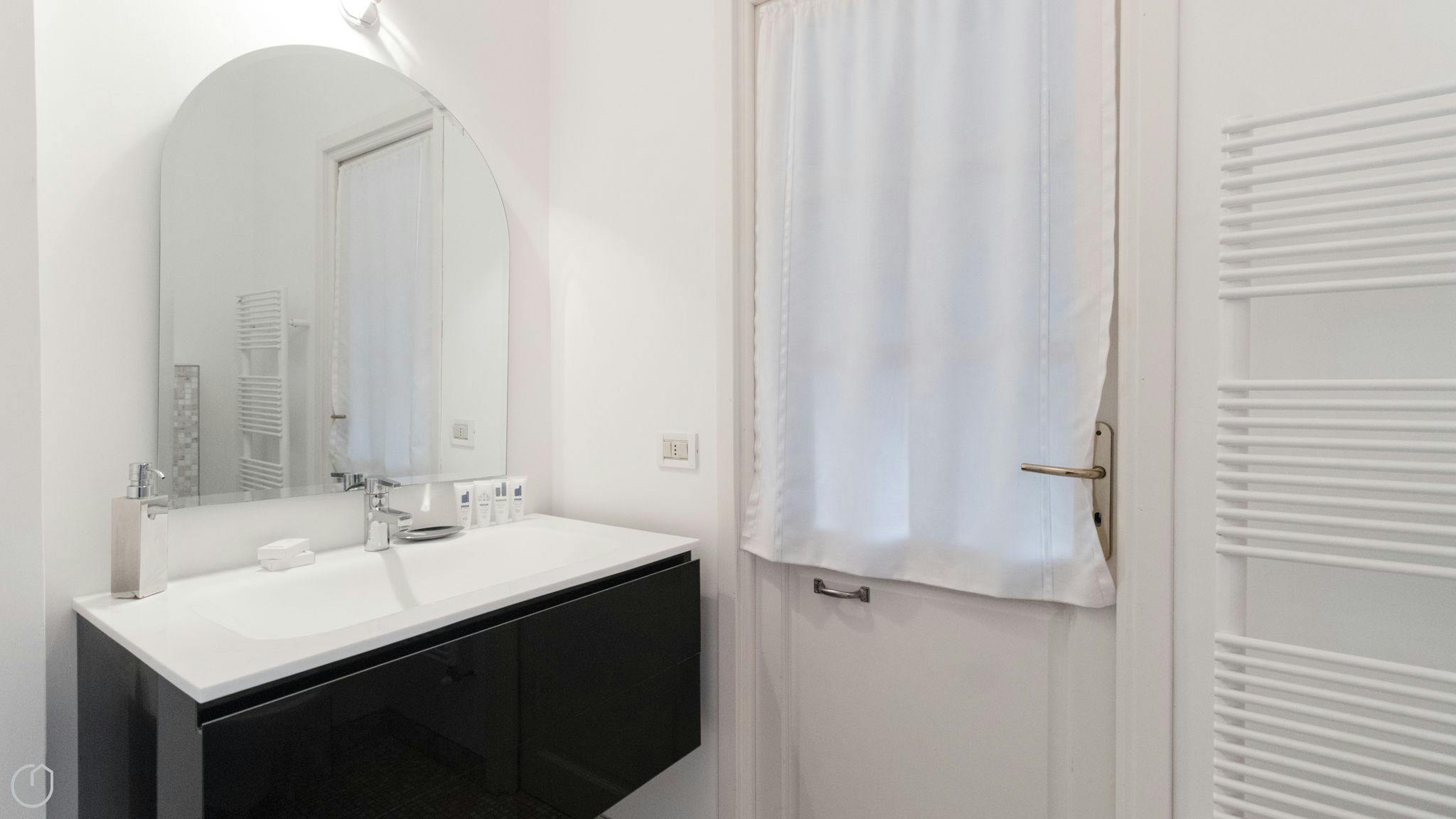 Apartment Milan, 1 bed, 12m² — photo 14