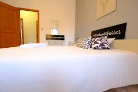 Приватна кімната за оренду для 395 EUR на місяць у Sassari, Via Torino