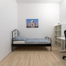 WG-Zimmer for rent for 600 € per month in Berlin, Kolonnenstraße