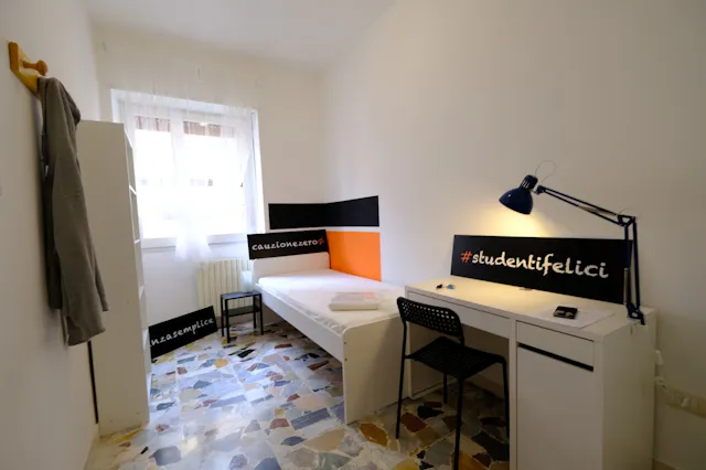 Private room in Via Nizza, Sassari (1062414) room image 2