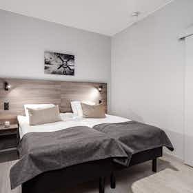 Apartment for rent for SEK 21,270 per month in Stockholm-Arlanda, Kabinvägen