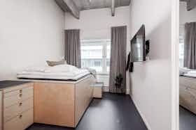 WG-Zimmer zu mieten für 1.195 € pro Monat in Stockholm-Arlanda, Kabinvägen