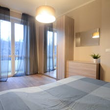 Apartment for rent for €990 per month in Turin, Via Aosta