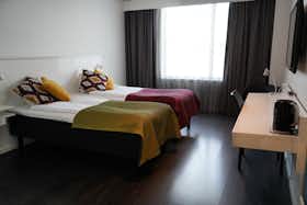 Private room for rent for SEK 23,049 per month in Säve, Säve flygplatsväg