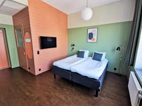 单间公寓 正在以 SEK 21,103 的月租出租，其位于 Malmö, Stora Varvsgatan