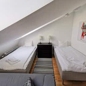 单间公寓 正在以 SEK 16,385 的月租出租，其位于 Malmö, Skvadronsgatan
