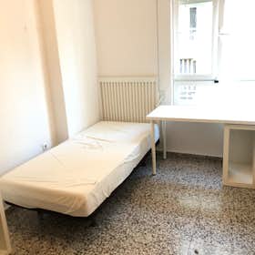 Private room for rent for €280 per month in Córdoba, Calle Felipe II