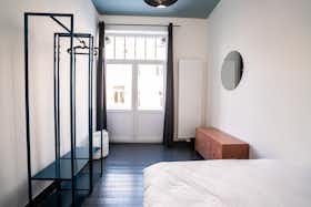 Wohnung zu mieten für 840 € pro Monat in Brussels, Rue Leys