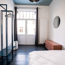 Appartement à louer pour 840 €/mois à Brussels, Rue Leys