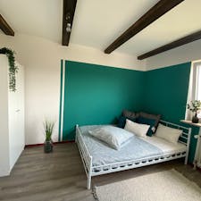 Private room for rent for €650 per month in Stuttgart, Frühlingshalde