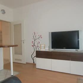 Apartment for rent for €1,300 per month in Düsseldorf, Rethelstraße