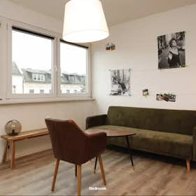 Studio for rent for €1,010 per month in Berlin, Reuterstraße