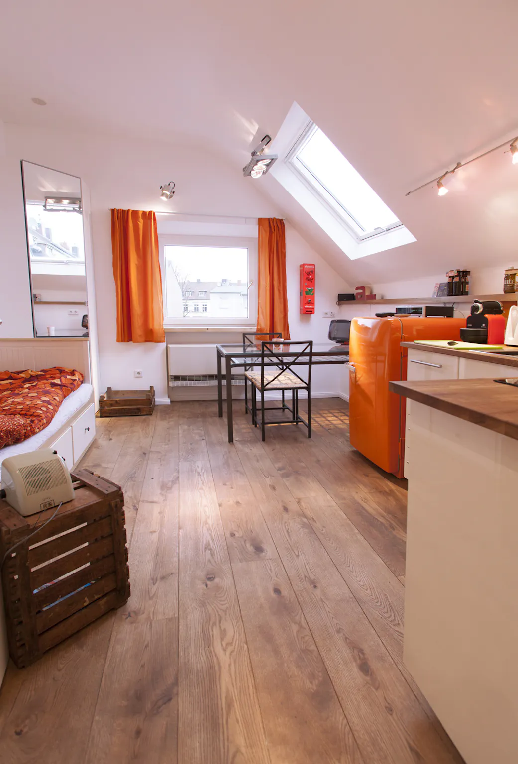 Ellerstraße, Düsseldorf preview