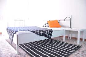 私人房间 正在以 €415 的月租出租，其位于 Cagliari, Via dei Passeri