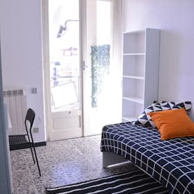 Private room for rent for €405 per month in Cagliari, Via dei Passeri