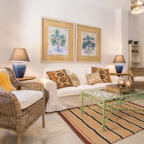 Apartamento en alquiler por 1400 € al mes en Sevilla, Calle El Jobo