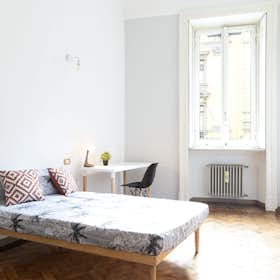 Private room for rent for €840 per month in Milan, Corso Buenos Aires