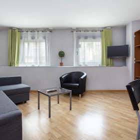 Appartement te huur voor € 1.000 per maand in Barcelona, Ronda del General Mitre