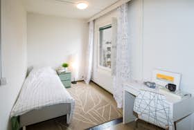 Private room for rent for €649 per month in Helsinki, Jarrumiehenkatu