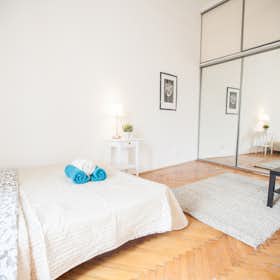 Private room for rent for HUF 157,948 per month in Budapest, József körút
