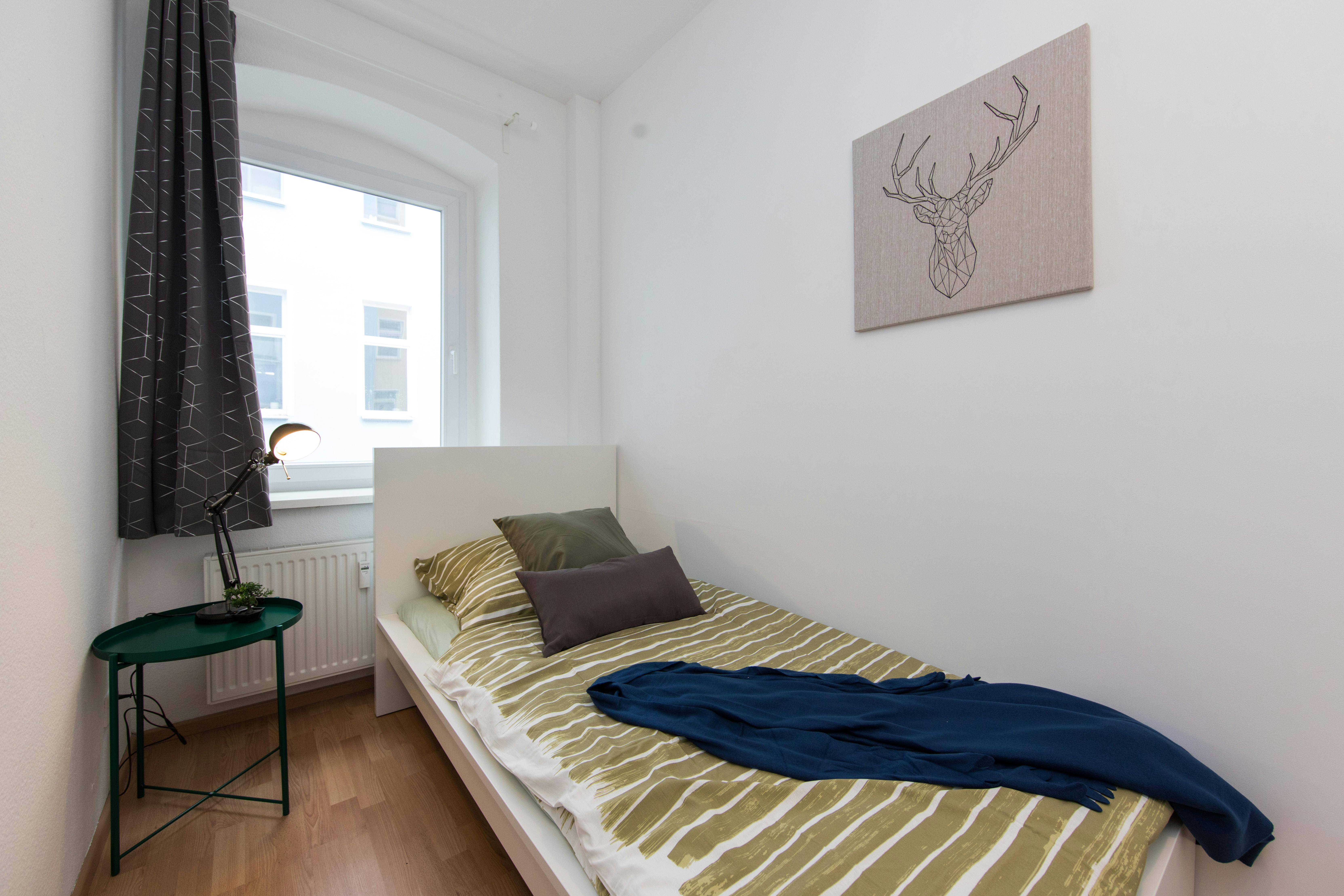 Quarto privado para alugar por € 550 por mês em Berlin, Petersburger Straße
