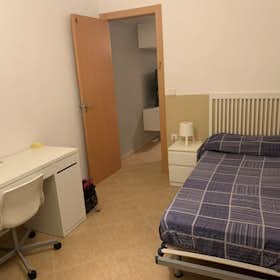 Private room for rent for €395 per month in Barcelona, Carrer de Jordi de Sant Jordi