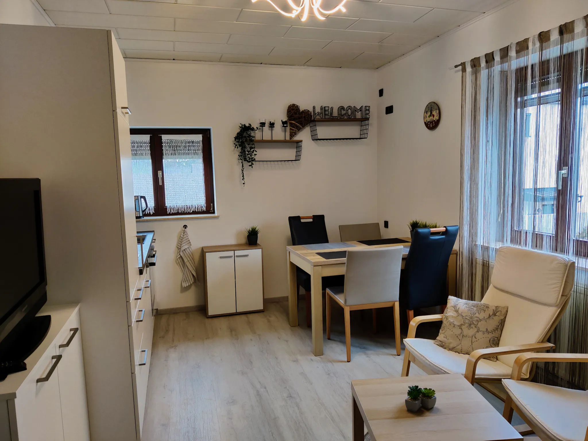 2-Bedroom Apartment in Wilhelm-Exner-Gasse, Deutsch-Wagram (1066921) ROOM 1