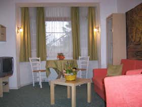 Apartment for rent for €1,700 per month in Schulzendorf, Chemnitzer Straße