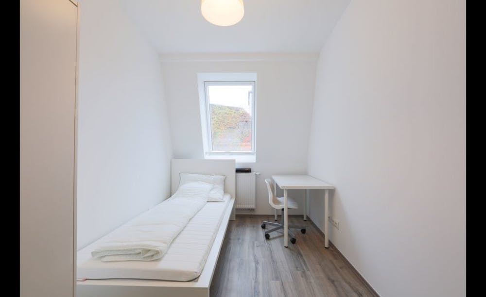 Kottbusser Damm, Berlin preview