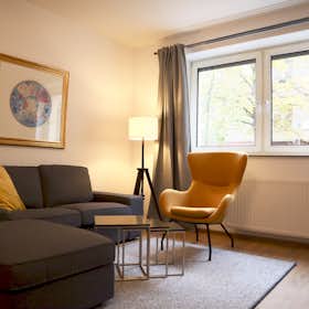 Apartment for rent for €1,690 per month in Köln, Hülchrather Straße