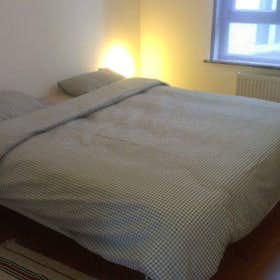 Private room for rent for €900 per month in Ixelles, Rue Goffart
