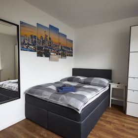 Appartamento in affitto a 1.600 € al mese a Offenbach, Lohweg