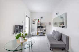 公寓 正在以 €1,450 的月租出租，其位于 Florence, Via Antonio Squarcialupi