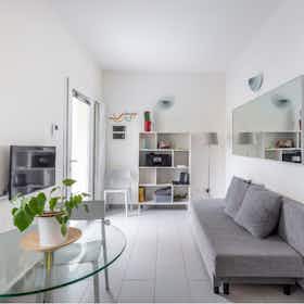 Квартира сдается в аренду за 1 450 € в месяц в Florence, Via Antonio Squarcialupi
