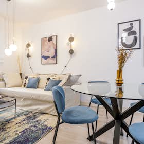 Apartment for rent for €2,800 per month in Madrid, Calle José Antonio de Armona