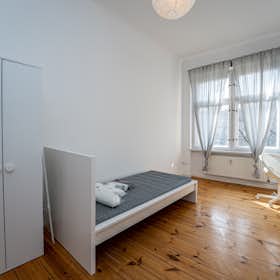 Cameră privată de închiriat pentru 705 EUR pe lună în Berlin, Bornholmer Straße