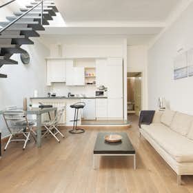 Apartment for rent for €1,800 per month in Milan, Via Marco d'Oggiono