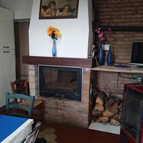 Отдельная комната сдается в аренду за 350 € в месяц в Faenza, Via Pana
