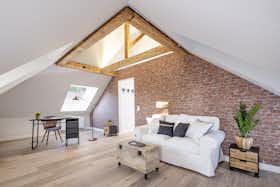 Casa para alugar por € 2.200 por mês em Stuttgart, Im Buchrain