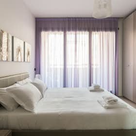 Wohnung zu mieten für 1.560 € pro Monat in Milan, Via Marcantonio dal Re
