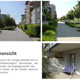 Apartment for rent for €3,200 per month in Munich, Frauenmantelanger