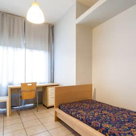 Private room for rent for €900 per month in Rome, Viale dello Scalo San Lorenzo