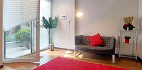 Apartment for rent for €1,200 per month in Milan, Via Chioggia