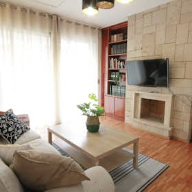 Private room for rent for €550 per month in Barcelona, Carrer de Girona