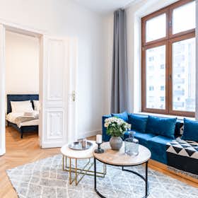 Apartment for rent for €1,695 per month in Berlin, Nürnberger Straße