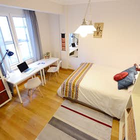 Privé kamer te huur voor € 525 per maand in Bilbao, Allende auzoa